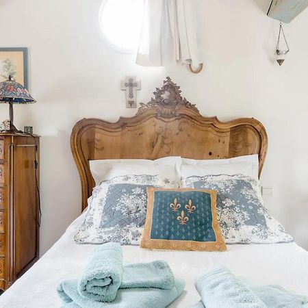 Bed and Breakfast Agreable Chambre D'Hotes Avec Piscine Le Beausset Exterior foto