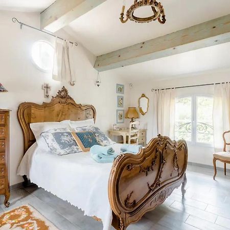 Bed and Breakfast Agreable Chambre D'Hotes Avec Piscine Le Beausset Exterior foto