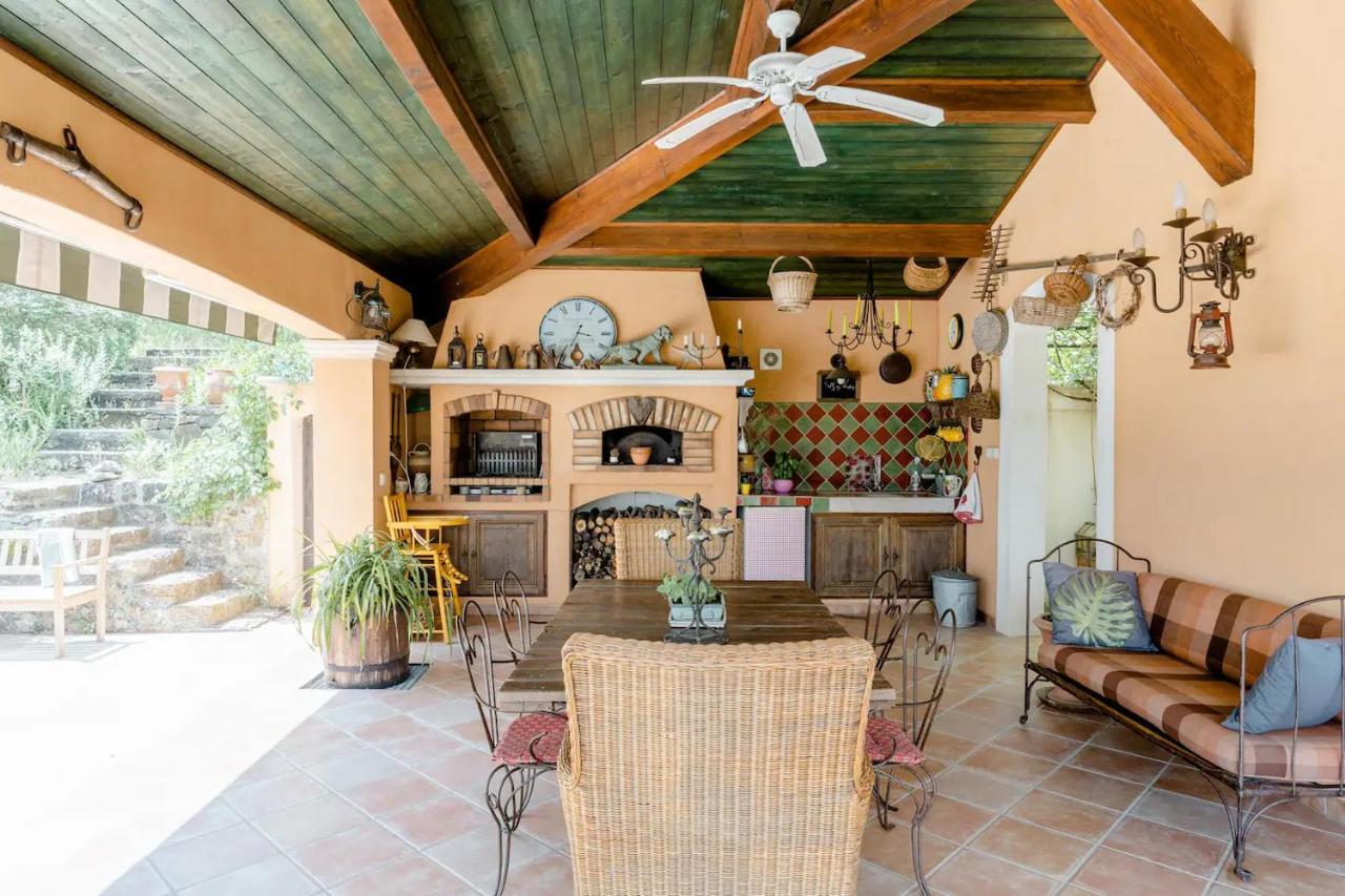 Bed and Breakfast Agreable Chambre D'Hotes Avec Piscine Le Beausset Exterior foto