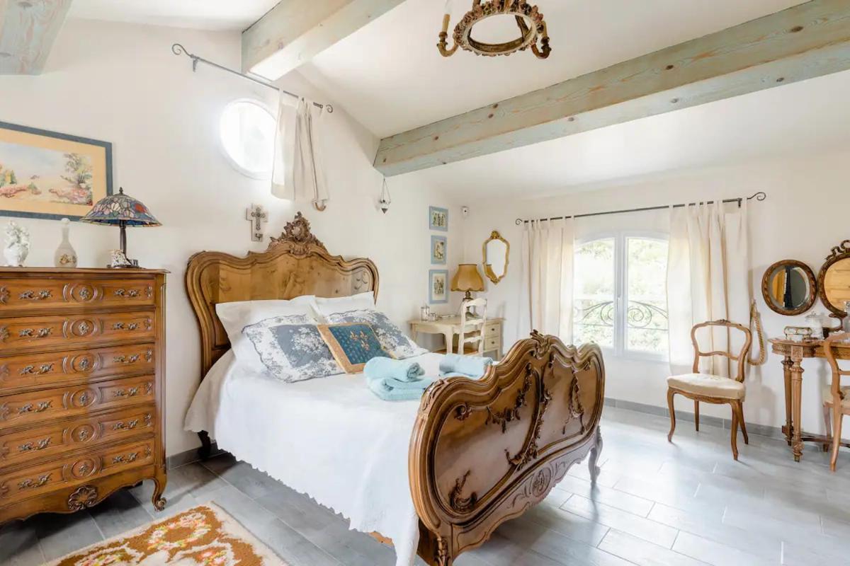 Bed and Breakfast Agreable Chambre D'Hotes Avec Piscine Le Beausset Exterior foto
