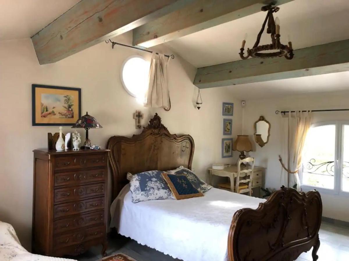 Bed and Breakfast Agreable Chambre D'Hotes Avec Piscine Le Beausset Exterior foto